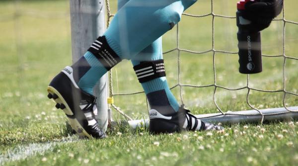 campion al romaniei la fotbal internat in stare grava a facut avc