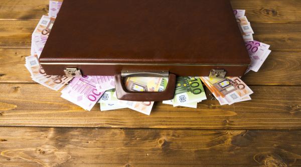 ce va face castigatoarea marelui premiu la loto 6 49 cu peste 1 96 milioane de euro