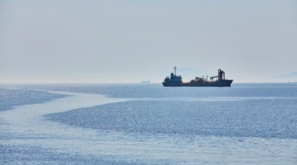 estonia a incercat sa retina un petrolier din flota din umbra a rusiei in marea baltica