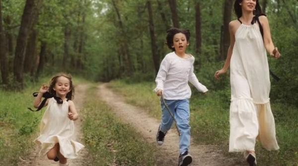 ce varsta a implinit fiica danei rogoz astazi 20 mai nu stiu cum si cand ai crescut atat de mare