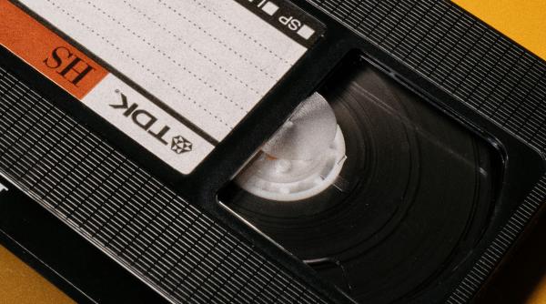 mai ai casete vhs acasa preturile acestora ajung la niste sume foarte mari