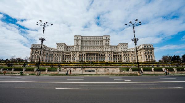 parlamentul romaniei a gazduit o conferinta dedicata implinirii a 1700 de ani de la sinodul i ecumenic de la niceea