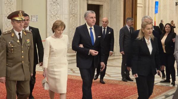 imaginile zilei de la investirea in functie a lui nicusor dan ce nu s a vazut la televizor foto in articol