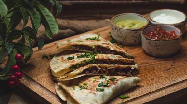 quesadilla cu carne tocata gustul autentic mexican direct la tine acasa