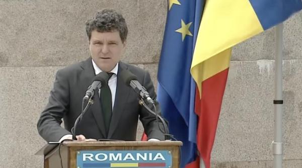 presedintele romaniei nicusor dan la ceremonia de ziua eroilor