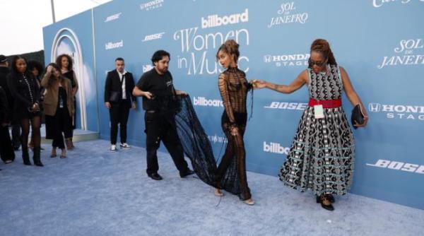 ana fuciu chiar traieste visul american este omul din culisele unor mega evenimente pline de celebritati ceva wow video