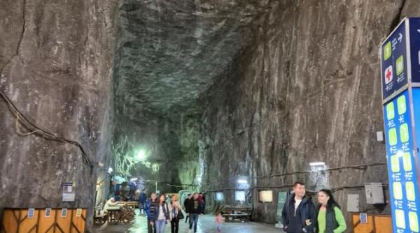 planseul salinei praid in pericol de prabusire zece locuinte sunt evacuate acum