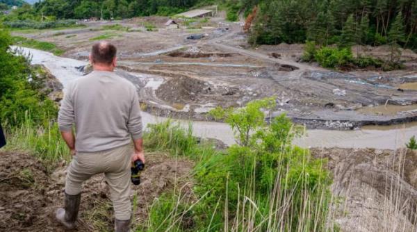 guvernul a aprobat un ajutor 300 de milioane de lei pentru salrom si firmele afectate de inundatiile de la salina praid 200 de companii vizate