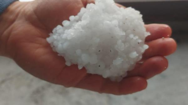 cod portocaliu de furtuni cu grindina de dimensiuni medii in cluj cod galben in hunedoara