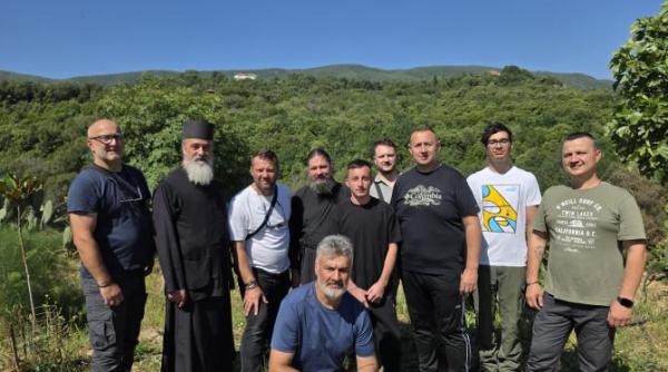 gestul care a unit romania cu athosul un grup de oameni din focsani o chilie si o promisiune un miracol construit cu mainile goale