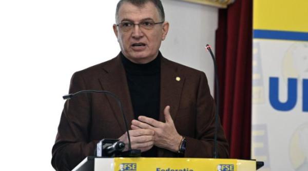 profesorii obligati sa stea 8 ore pe zi in scoala marius nistor reactie dupa declaratiile ministrului david