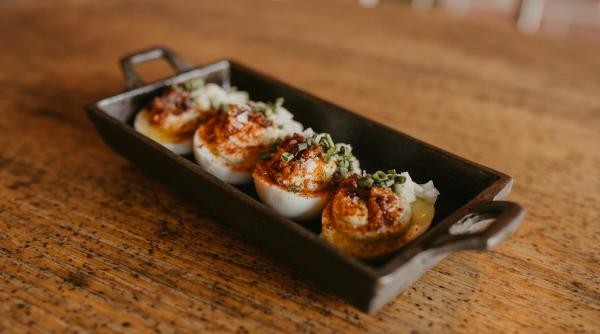 cum sa pregatesti oua umplute in mai putin de 30 de minute