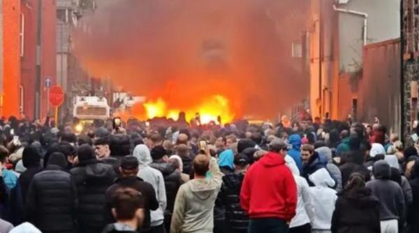 informatiile momentului din irlanda de nord aflata pe un butoi cu pulbere apel catre cetatenii romani afectati de revoltele anti imigranti