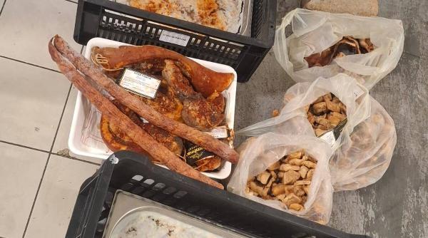 ansvsa a inchis doua hypermarketuri din bucuresti foto ce au gasit peste 300 de kilograme de alimente distruse