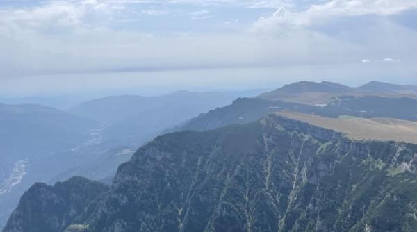 turistii montani dau batai de cap autoritatilor salvamont 18 oameni salvati in 24 de ore sfaturi pentru amatorii de drumetii