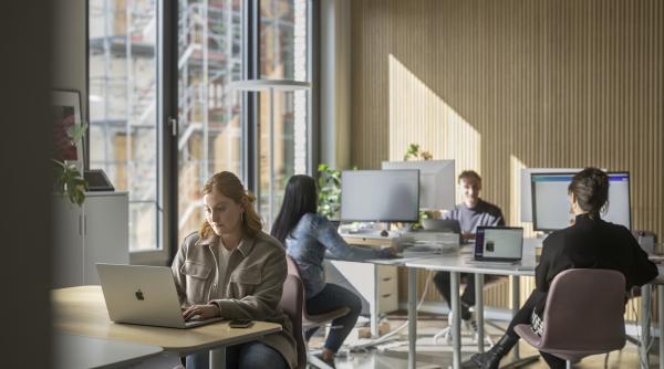 apcom distribution partner program ecosistemul care transforma resellerii apple in lideri pe piata romaneasca