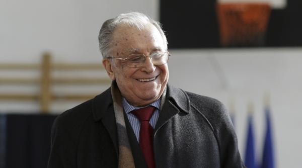 de ce l a felicitat ion iliescu pe nicusor dan dupa alegerile prezidentiale