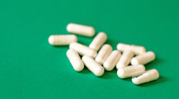 cercetatorii au reusit sa creeze paracetamol din deseuri plastice