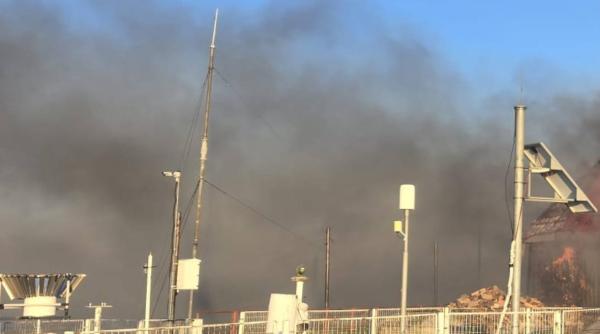 incendiu la statia meteo vladeasa flacarile au cuprins si cabana foto