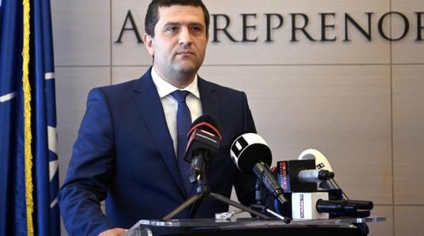 la cativa ani statul le sterge datoriile din 15 companii de stat 11 pe pierdere noul ministru al economiei anunta controale drastice nu in mandatul meu