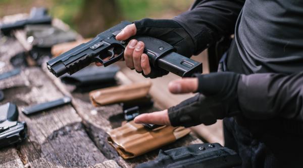 serbia anunta oprirea tuturor exporturilor de arme