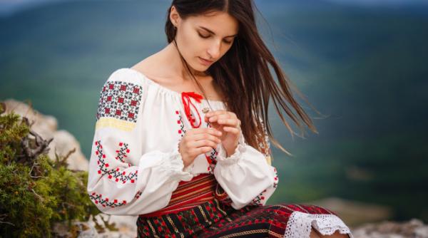 ziua nationala a iei comoara descoperita in lada de zestre a unui preot din trifesti