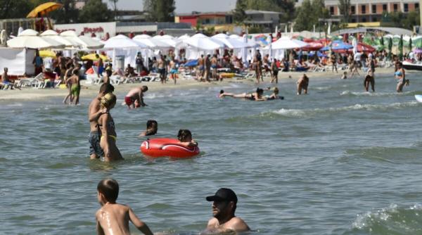 cat se plateste pe litoral vara asta salarii de pana la 8 000 lei in restaurantele din mamaia