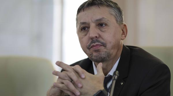 ministrul educatiei catre studentii care protesteaza fata de taierea burselor daca as fi in locul lor as face la fel video