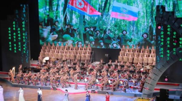 kim jong un in lacrimi la ceremonia organizata pentru soldatii nord coreeni morti in ucraina dupa ce i a trimis sa il ajute pe putin