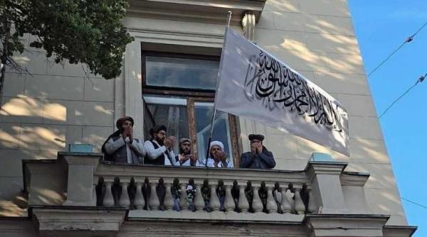 rusia a recunoscut oficial emiratul islamic infiintat de talibani in afganistan