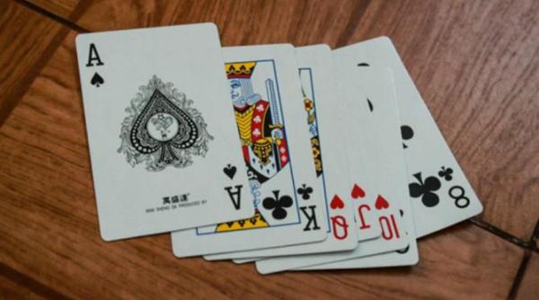 avantajele si dezavantajele cazinourilor online noi fata de cele consacrate