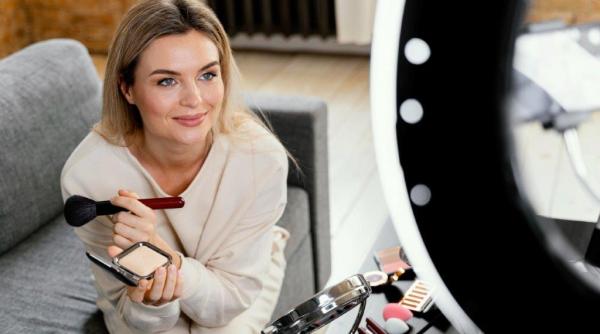 greseli frecvente care scurteaza durata machiajului si cum le eviti