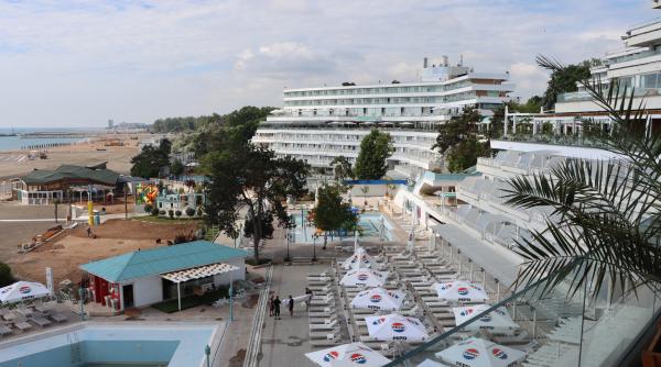 iri travel hotelurile care stiu sa se promoveze au plajele si camerele pline pe litoralul romanesc