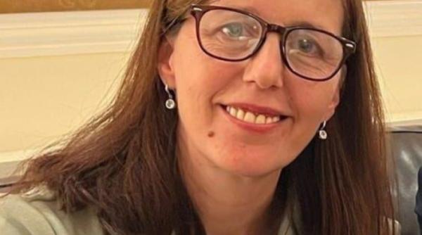 violeta popescu fondatoarea centrului cultural italo roman din milano la nascuti in diaspora