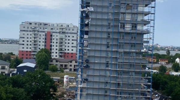 vant puternic cod portocaliu de vreme severa in bucuresti grindina vijelii si descarcari electrice