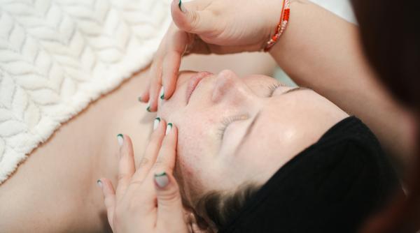 pleoape grase si ciupituri magice mirela vescan si thea haimovitz spun stop acestor iluzii video