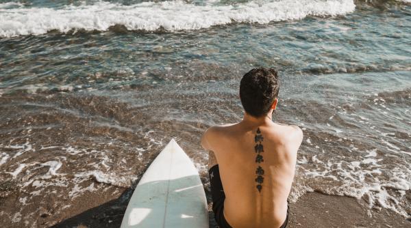 crema cu protectie solara nu protejeaza eficient pielea tatuata spun expertii ce trebuie sa faci