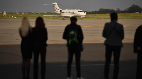 alerta de securitate la aeroportul henri coanda un autobuz cu pasageri a iesit din perimetrul autorizat