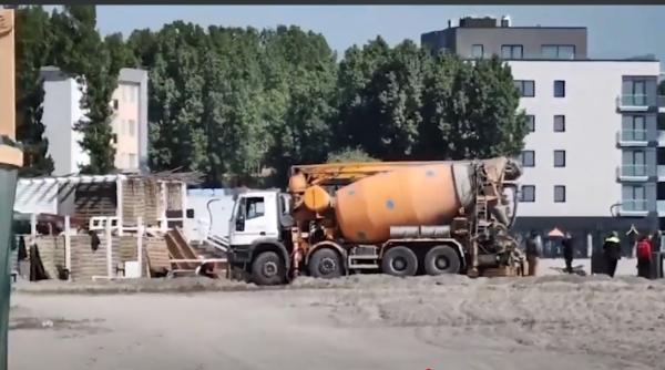 directorul aba d l spune ca nu se toarna betoane pe plaja la marea neagra realitatea il contrazice imagini video