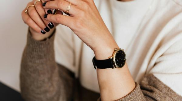 aur autentic sau doar poleiala cum verifici corect o bijuterie