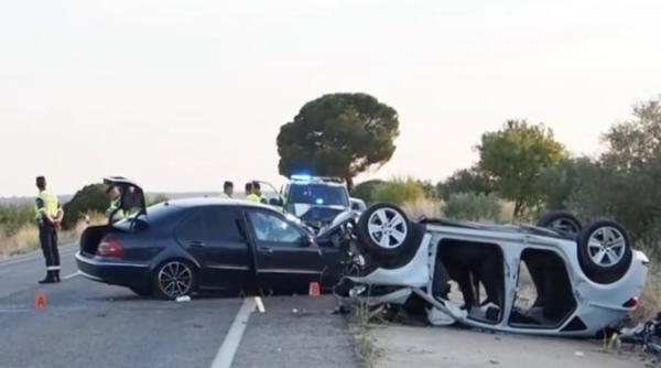 accident oribil in spania o familie tanara de romani si a pierdut cei trei copii de 8 luni 2 ani si 4 ani sunt trei zile de doliu in localitate