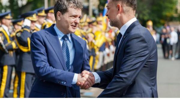 ceremonie oficiala 2 august ziua europeana de comemorare a victimelor holocaustului impotriva romilor