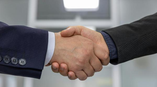 faptul ca eu sunt psd si el pnl nu inseamna ca trebuie sa ne scoatem ochii a plecat de jos ca noi toti exemplu de colaborare din teritoriu