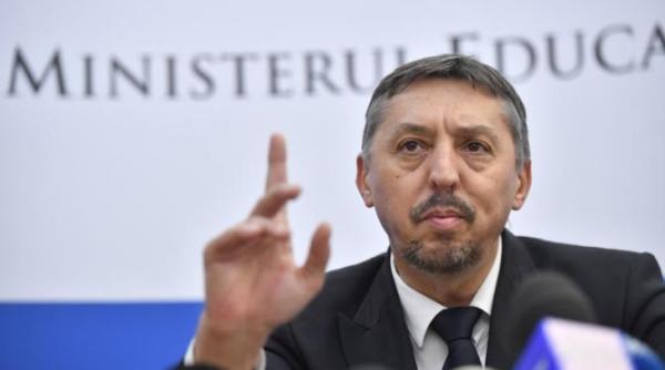 sediul ministerului educatiei pichetat de sindicalistii din invatamant