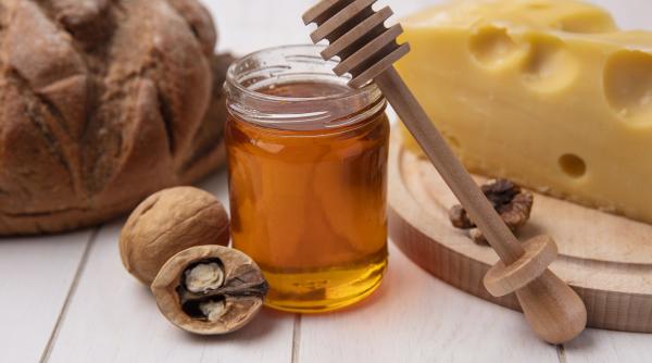 mierea de manuka superalimentul natural cu proprietati antibacteriene dovedite