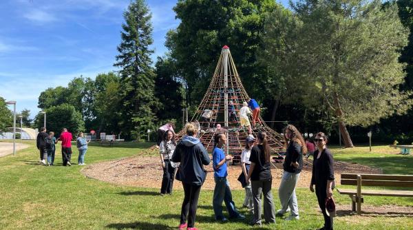 romania vazuta prin natura arta si cultura o experienta lingvistica unica pentru copiii de la cole roumaine de paris