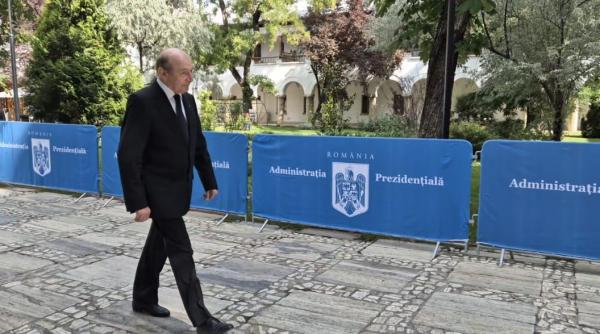 traian basescu primeste casa de la ra apps si indemnizatie de sef de stat dupa decizia ccr isi cere banii pe ultimii trei ani