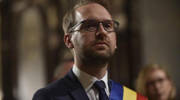 fritz alimenteaza scandalul cu psd desi aparent are un ton de pace inteleg ca pentru psd este o perioada de doliu dificil