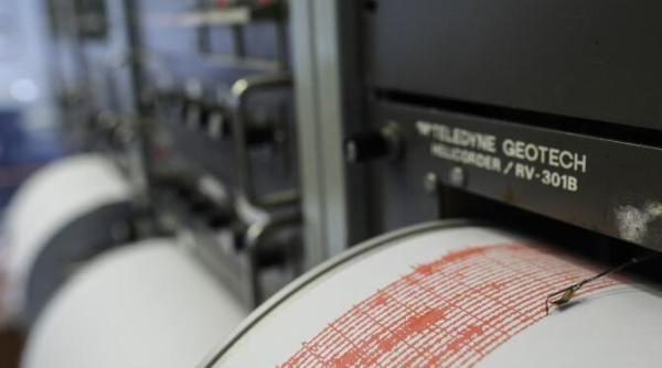 cutremur cu magnitudinea de 6 1 in vestul turciei seismul resimtit pana la istanbul si izmir