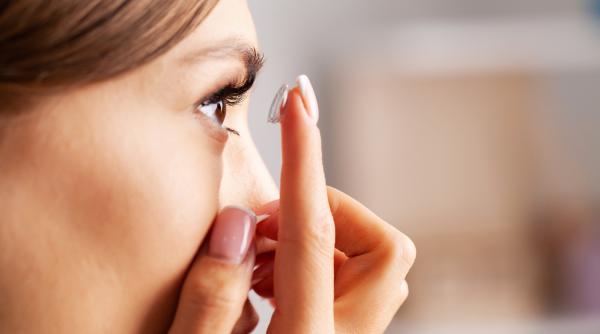 mituri si adevaruri despre lentilele de contact ce trebuie sa stii inainte de folosire